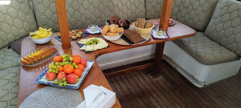 Gran Canaria: Catamaran Tour with Lunch and Drinks - Setting out from Arguineguín