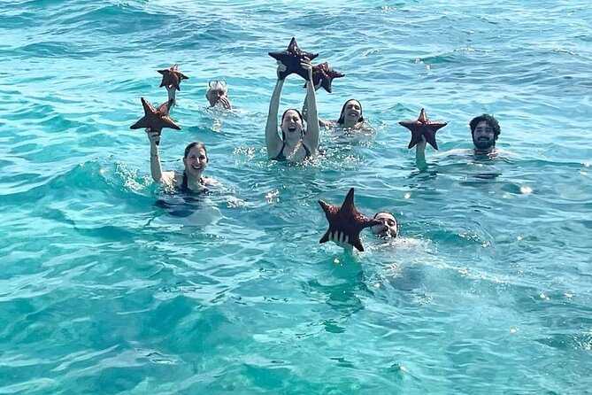Group Catamaran 4 hr tour coral reef fun Iguana island adventure! - The main reef comes first