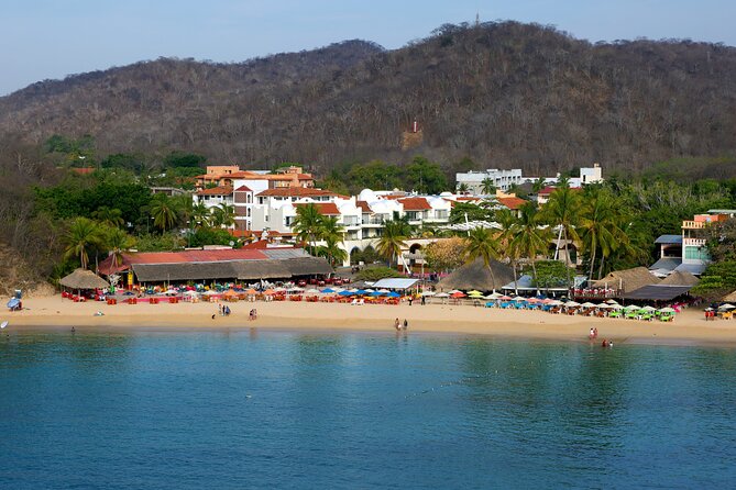 Guided Tours of the 7 Bays of Huatulco Oaxaca in Catamaran - San Agustín is the longer beach break