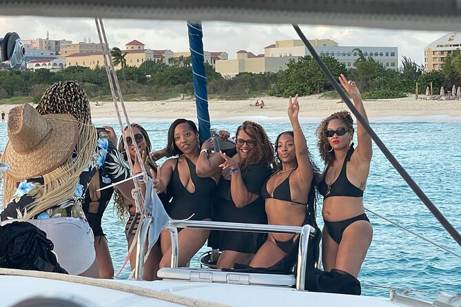 Hakuna Matata - St Maarten Catamaran day cruise - Maho Beach is mainly a sightseeing stop