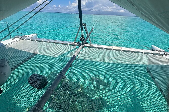 Half day catamaran sailing in the Sailinity Lagoon - Snacks, drinks, and the small details on board