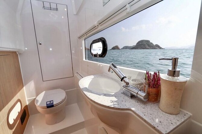 Half Day Luxury Catamaran Turtle Snorkel And Beach - Who will get the most from this tour