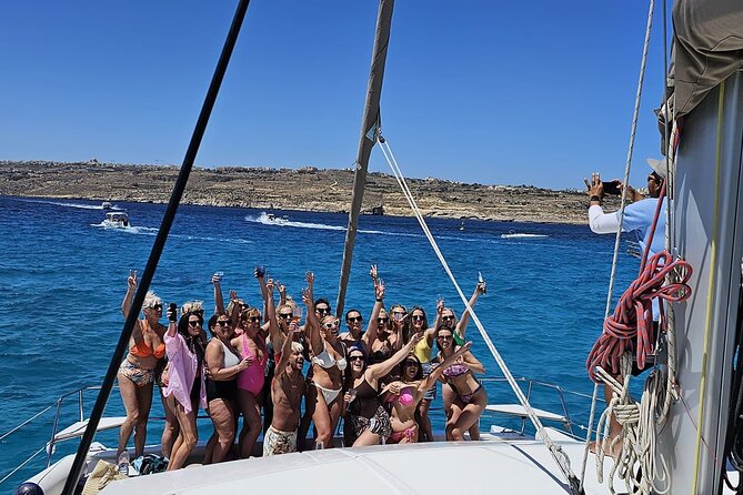 Half Day Scenic Catamaran Experience - Why the small boat matters