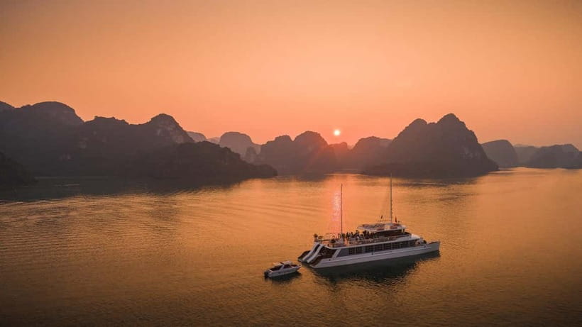 Halong & Lan Ha Bay 1-Day Catamaran Cruise from Hanoi - Who should book this cruise?