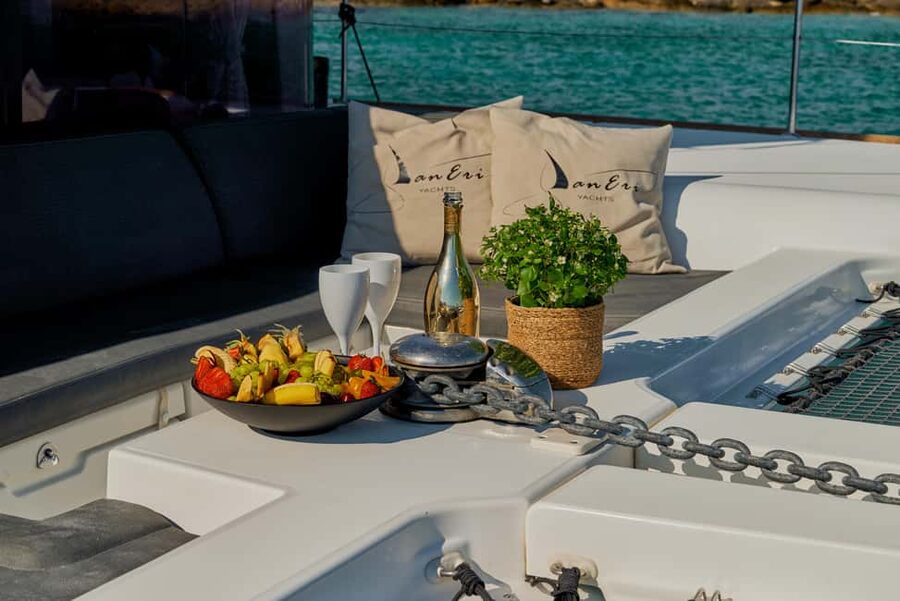 Heraklion: Catamaran Cruise to Dia Island - Should you book the Dia Island catamaran?