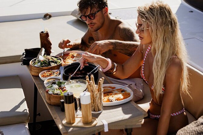 Heraklion: Dia Catamaran Cruise with Lunch by Top-50 Greek Chef - What the crew adds to the day