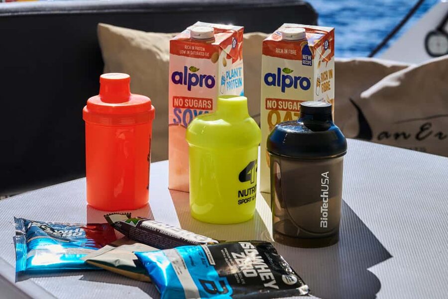 Heraklion:Dia Island Catamaran Cruise with Lunch, Water Toys - FAQ