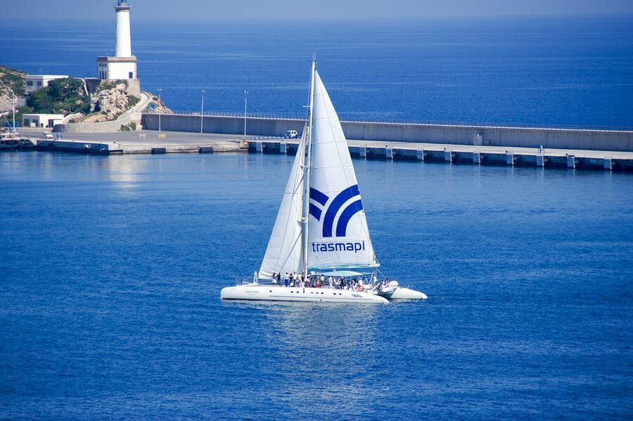 Ibiza: Catamaran Cruise to Formentera with Meal and Drinks - Key points to know before booking
