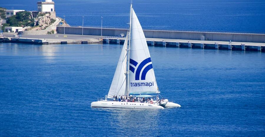 Ibiza: Catamaran Cruise to Formentera with Meal and Drinks - The first swim and the open bar