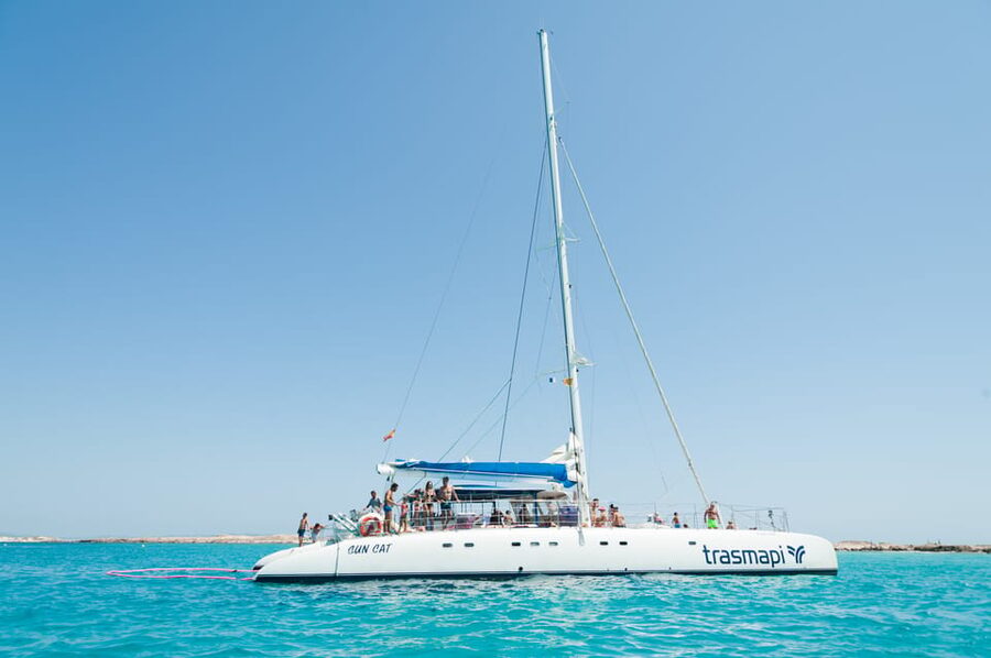 Ibiza: Catamaran Cruise to Formentera with Meal and Drinks - The meal: more than a light snack