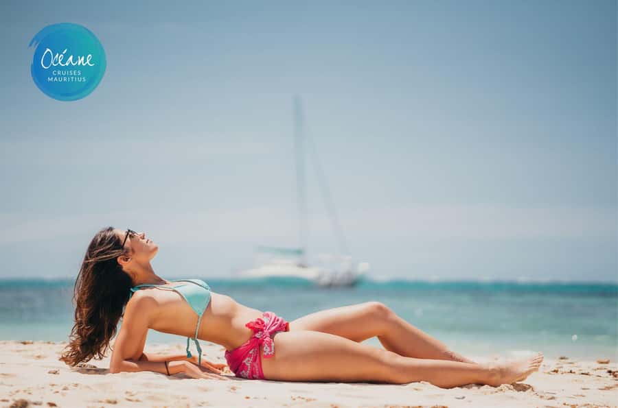 Île aux Cerfs: Private Catamaran Cruise with Gourmet Lunch - What to expect at Île aux Cerfs