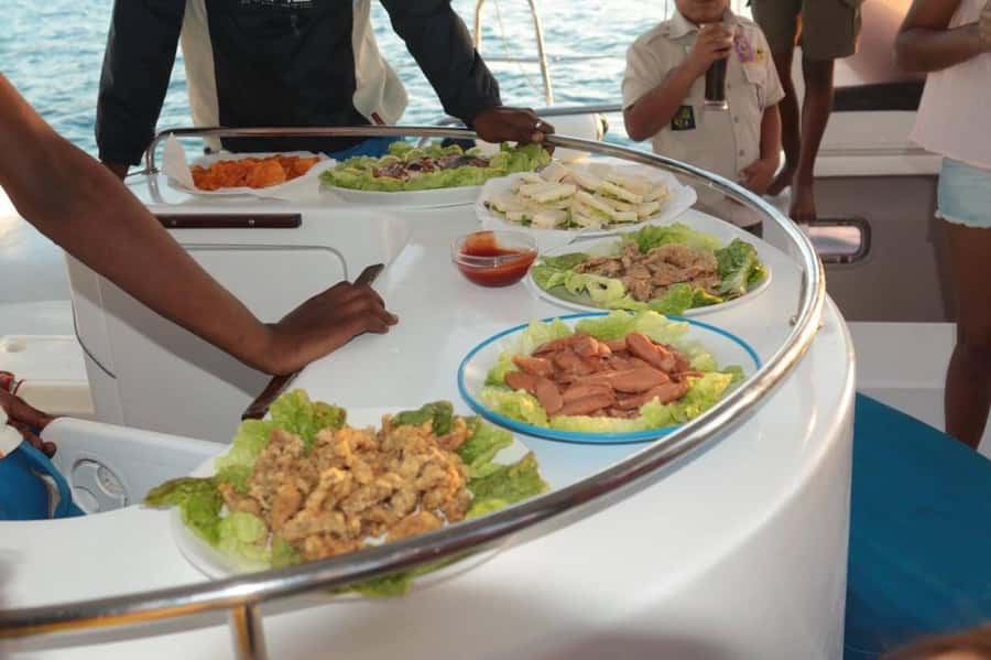 Ilot Gabriel: Catamaran Cruise & BBQ Lunch - Sailing out from Grand Baie