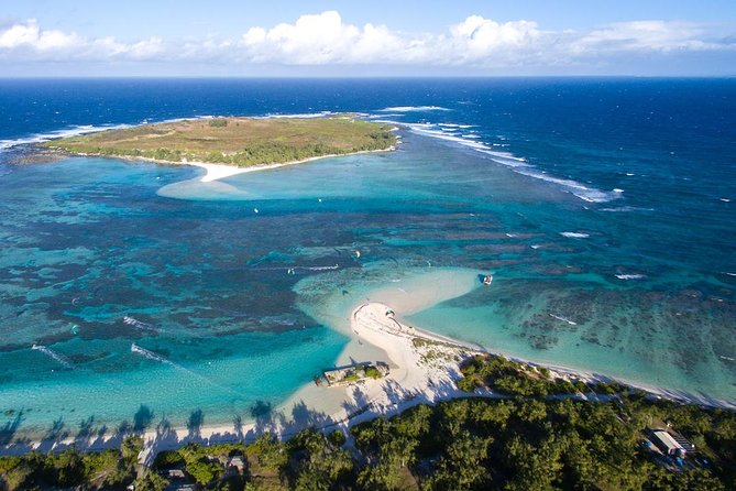Ilot Gabriel Catamaran Cruise in Mauritius - Coin de Mire and the northern island scenery