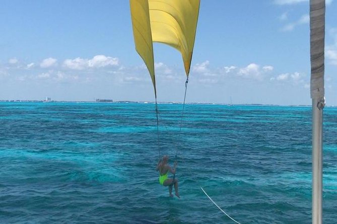 Isla Mujeres adventure by Catamaran. Snorkel, open bar and lunch - Group size, timing, and the risk of a rushed day