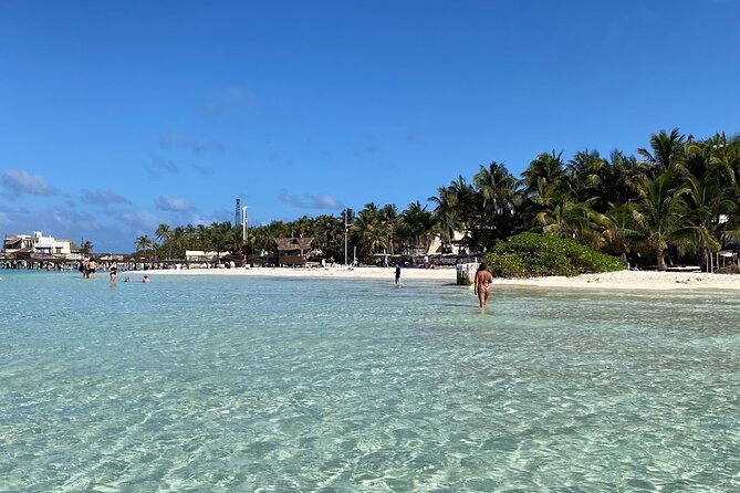 Isla Mujeres Basic Tour in Catamaran with Snorkel and Open Bar - Playa Norte and the First Open-Bar Stop