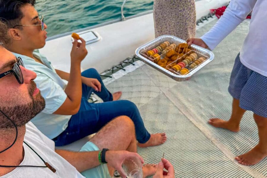 Isla Mujeres: Catamaran Ride with Open Bar, Snorkeling, and Lunch - Who will enjoy this most
