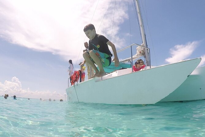 Isla Mujeres Catamaran Tour from Cancun with Snorkel and Open Bar - The return sail to Cancun