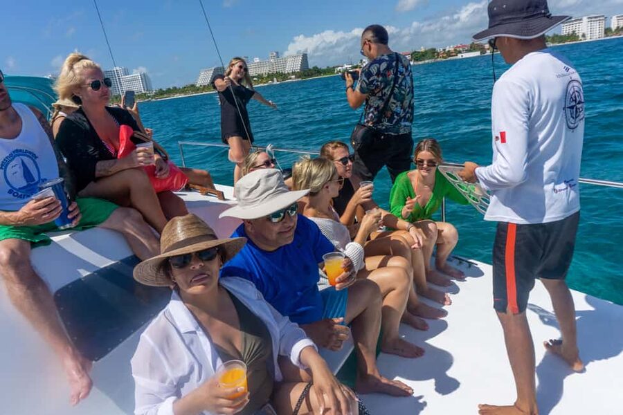 Isla Mujeres Catamaran Tour with Snorkeling & Open bar - Why the MUSA snorkeling stop matters