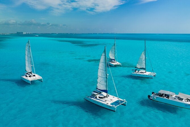 Isla Mujeres Catamaran Tour with Snorkeling, Open Bar & Buffet - Key points at a glance