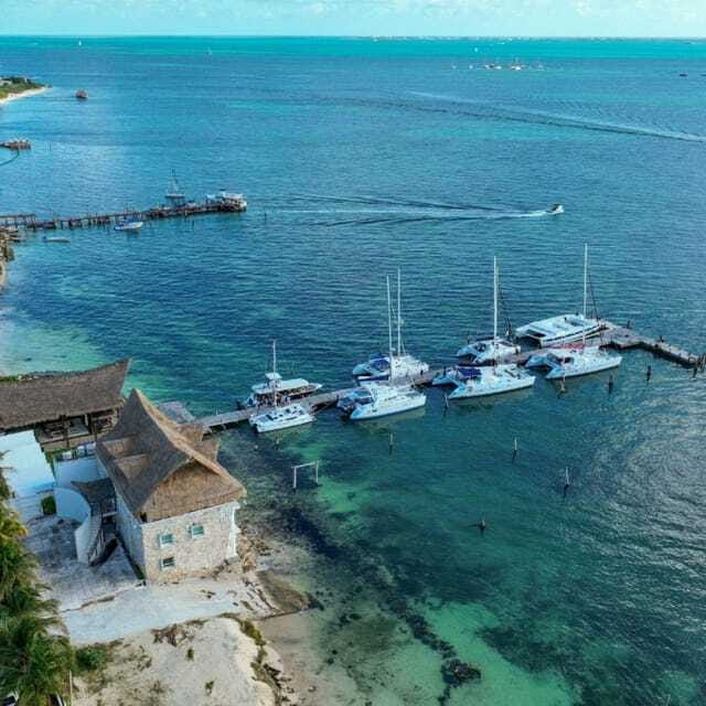 Isla Mujeres: Deluxe Catamaran Tour - Food, drinks, and the party atmosphere