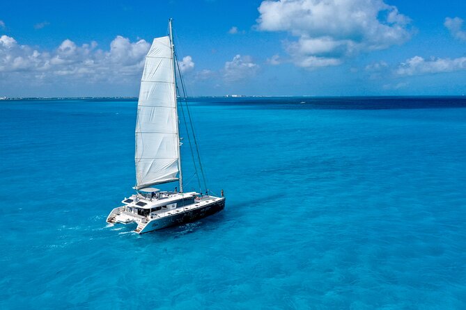 Isla Mujeres Platinum by Albatros Catamarans - A seven-hour Caribbean day from Cancun