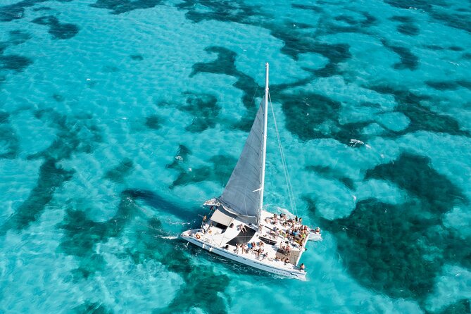 Isla Mujeres Plus by Albatros Catamarans - What the included drinks and lunch are worth