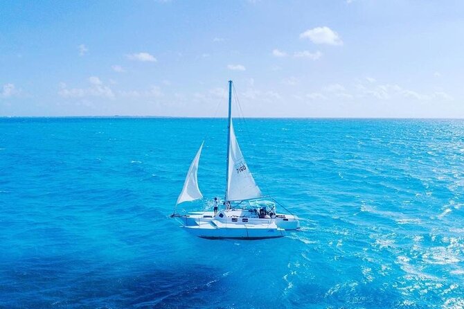 Isla Mujeres Premium Tour in Private Catamaran with Lunch - Key details before you book