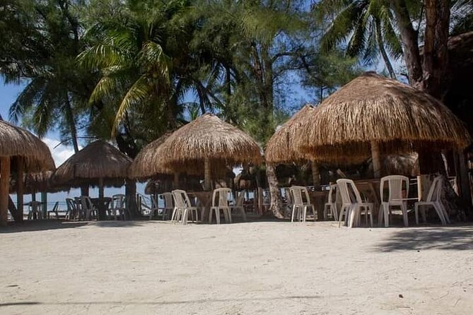 Isla Mujeres Premium Tour in Private Catamaran with Lunch - Who gets the best value from the $1,050 price