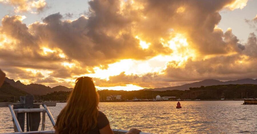Kauai: Catamaran Sunset Cruise - A gentle start at Nawiliwili Small Boat Harbor