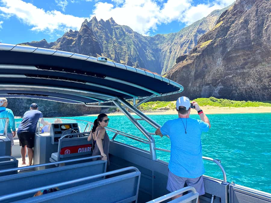 Kauai: Na Pali Coast Deluxe Power Catamaran Tour - Key points to know before booking