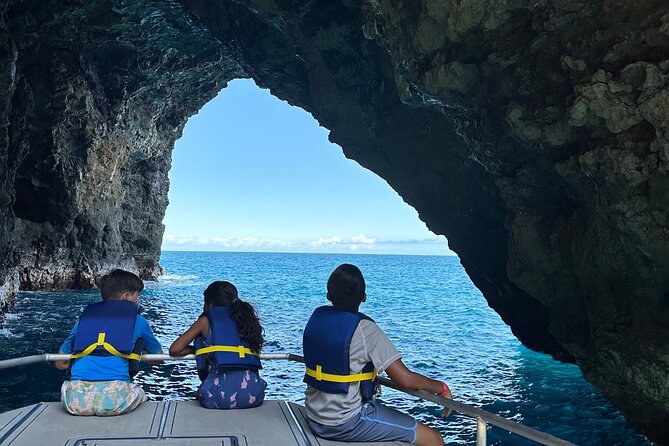 Kauai: Na Pali Coast Power Catamaran - Snorkeling and swimming depend on the Pacific