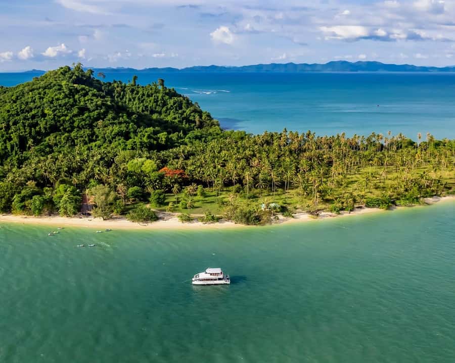 Khao Lak: Swift Power Catamaran Glide to James Bond Island - James Bond Island: famous rock, crowded viewpoint