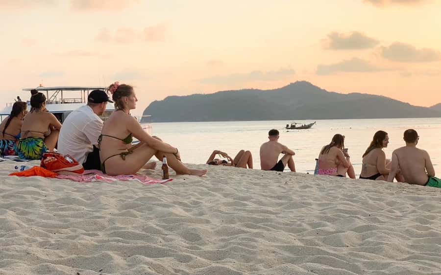Koh Samui: Koh Tan and Koh Madsum Half-Day Tour by Catamaran - Who should book this island trip?