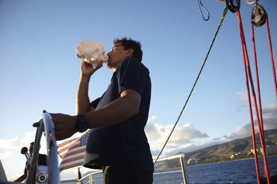 Kona Deluxe Catamaran Whale Watching Cruise - Leaving Honokohau Harbor and finding the boat