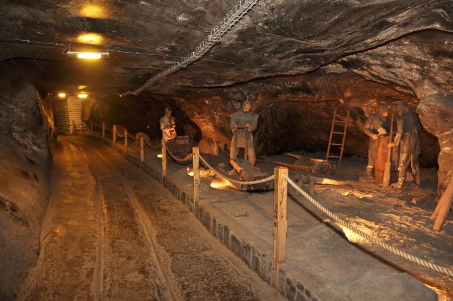 Krakow: Lazy Catamaran River Cruise and Salt Mine Group Tour - Practical details that make the day easier