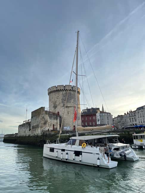 La Flotte en Ré - 2 hrs Evening Catamaran Cruise - Setting out from La Flotte’s old harbour