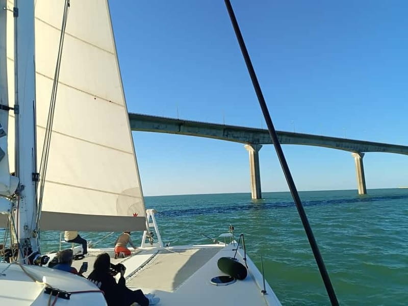 La Flotte en Ré - 5H30 Sailing Catamaran Long Cruise - Setting off from La Flotte’s old harbour