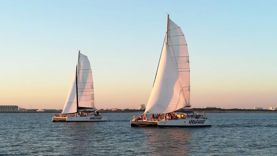 La Rochelle: Catamaran Cruise - Setting Out Between La Rochelle’s Two Towers
