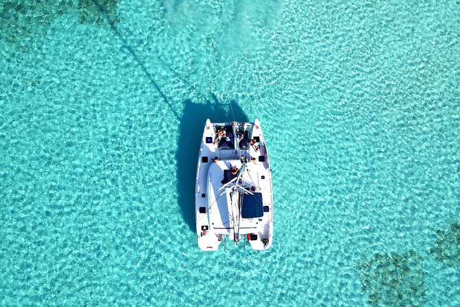 Lagoon 39ft Private Catamaran 5hr - El Cielo Full Experience - Lunch, snacks, and the top-shelf bar