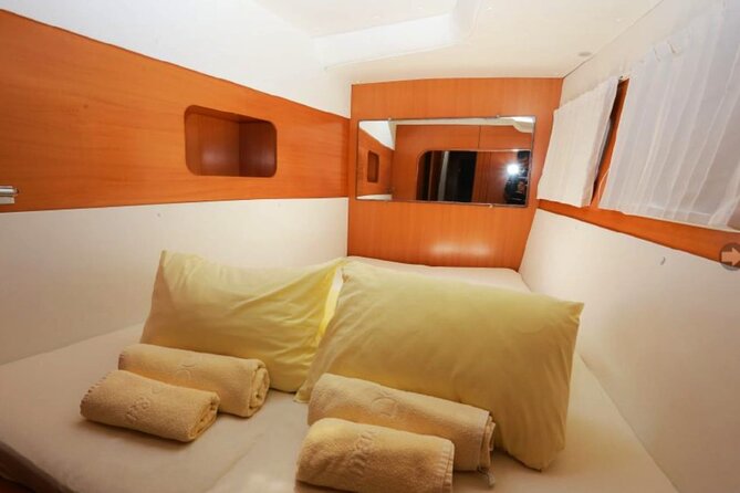 Lagoon 440 · Comfortable catamaran for Ibiza and Formentera - Atlantis and the old quarry pools at Sa Pedrera