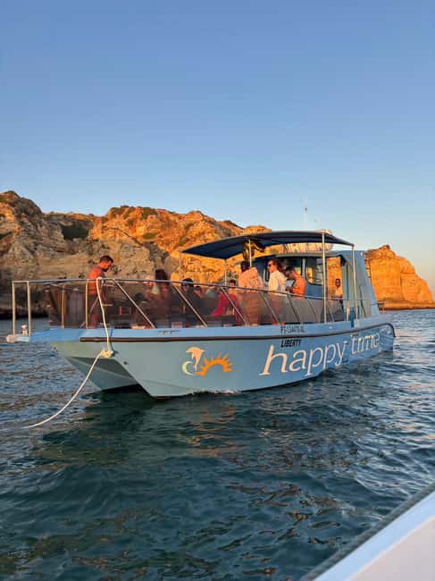 Lagos: Benagil Caves Catamaran Tour (2.5 hours) for the whole family - Benagil Cave, the main reason to book