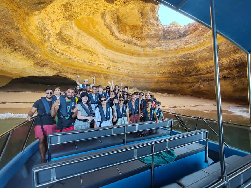 Lagos: Benagil Caves Catamaran Tour (2.5 hours) for the whole family - The swim stop and complimentary drink