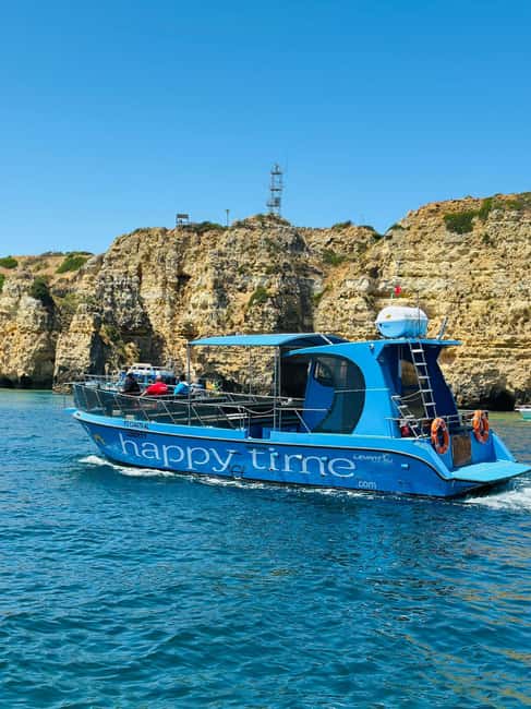 Lagos: Benagil Caves Catamaran Tour (2.5 hours) for the whole family - Leaving Lagos with a quick look at the city
