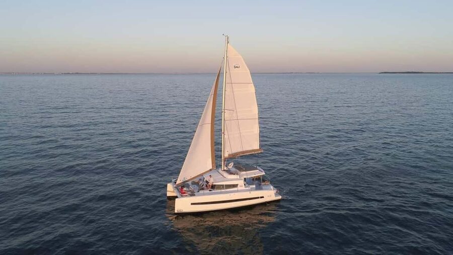 Lagos: Sunset Catamaran Cruise with Welcome Drink - Ponta da Piedade, the Main Coastal Show