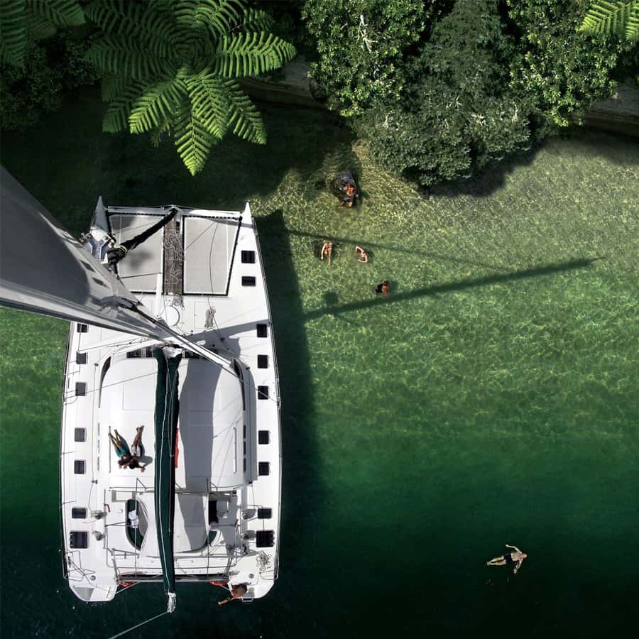 Lake Taupo: Luxury Sailing Catamaran to Māori Rock Carvings - Meeting the Māori Rock Carvings by boat