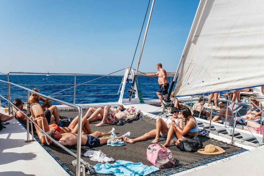 Lanzarote: Day Trip to the Papagayo Beaches by Catamaran - Lunch, mojitos, and the open bar