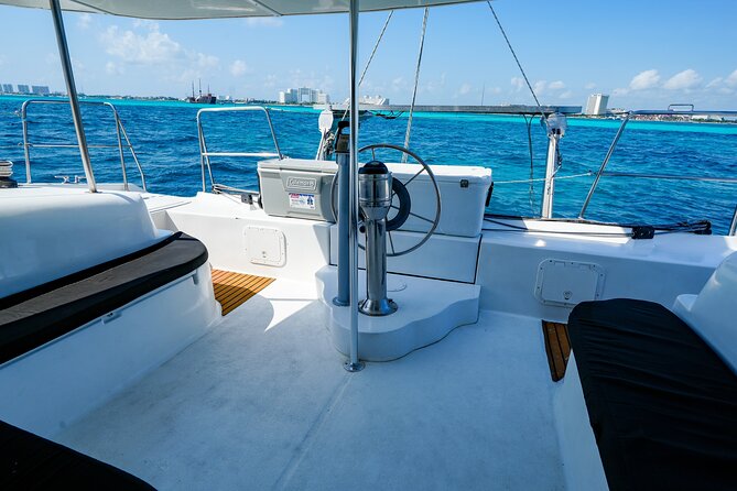 Laura Catamaran Private Tour to Isla Mujeres - Sailing From Cancun to Isla Mujeres