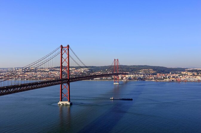 Lisbon: Catamaran Luxury Sunset and Wine Tour - Quick reasons to choose this Tagus sunset cruise