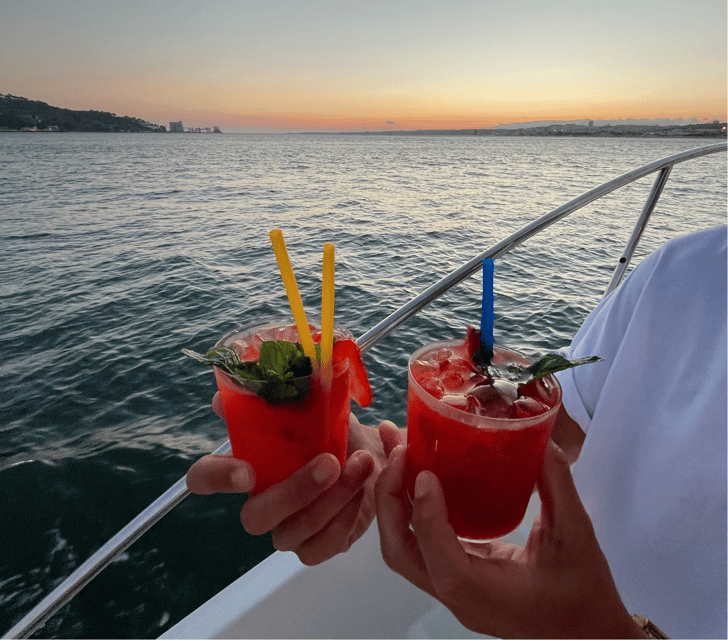 Lisbon: Private Luxury Catamaran Tour with Welcome Drink - Welcome wine, onboard bar, and catering choices