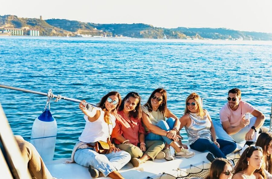 Lisbon: Sunset Catamaran Boat Tour with Music and Drinks - Drinks, music, and the practical comfort of the boat